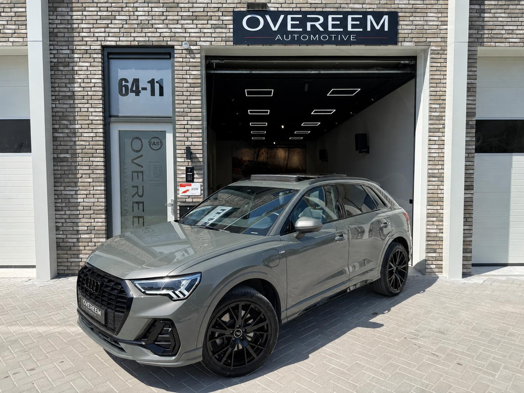 Audi Q3 45 TFSI e S edition 54553014-0.jpg | Overeem Automotive