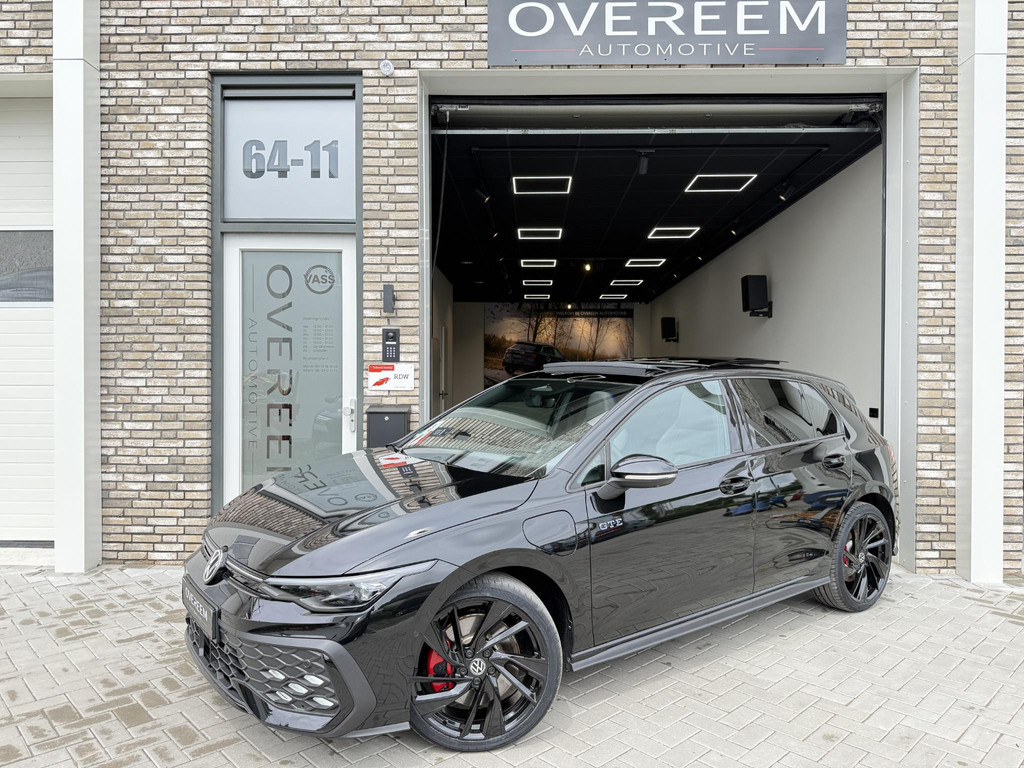 Volkswagen Golf 1.5 eHybrid 272PK DSG GTE "Black Style" 53980480-0.jpg | Overeem Automotive